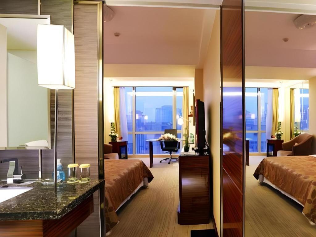 Jinan Silver Plaza Quancheng Hotel Exteriör bild