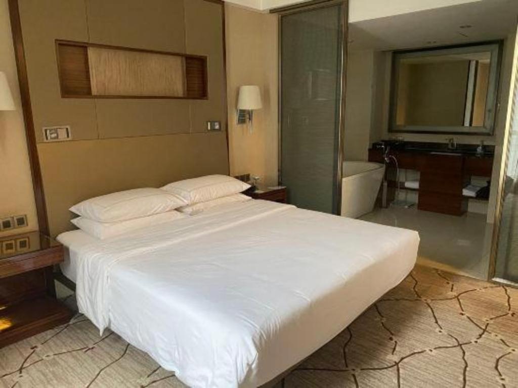 Jinan Silver Plaza Quancheng Hotel Exteriör bild